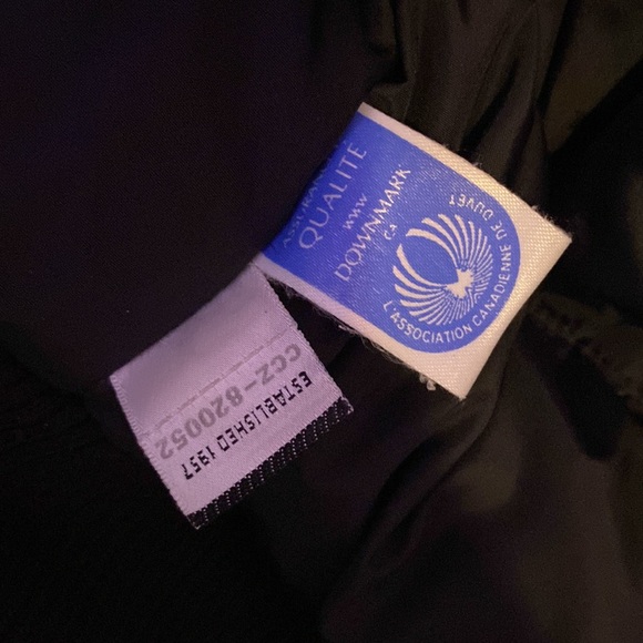 Canada Goose Jacket - Picture 6 of 8